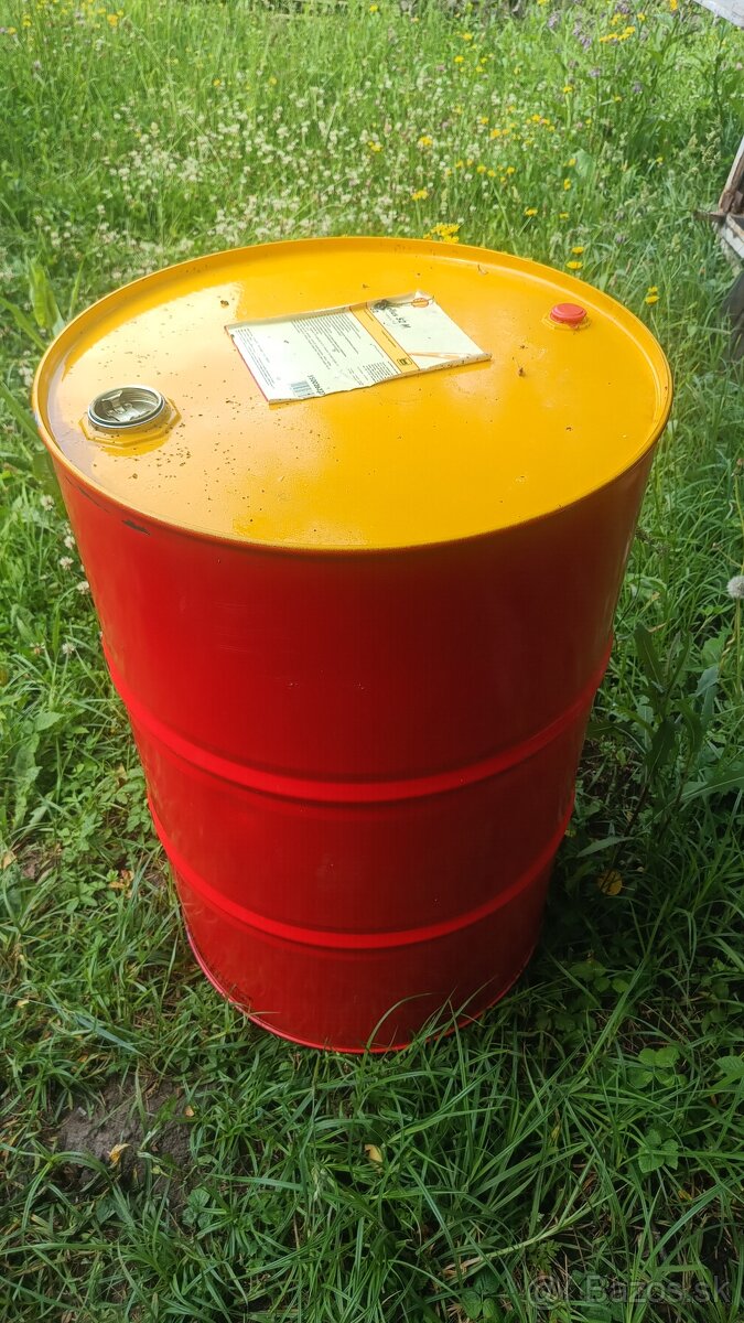 Predám plechové sudy 208 litrove
