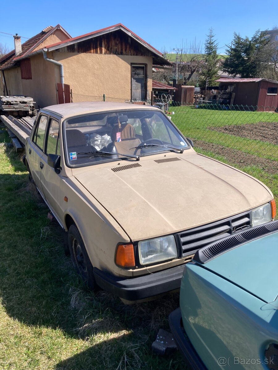 Škoda 125