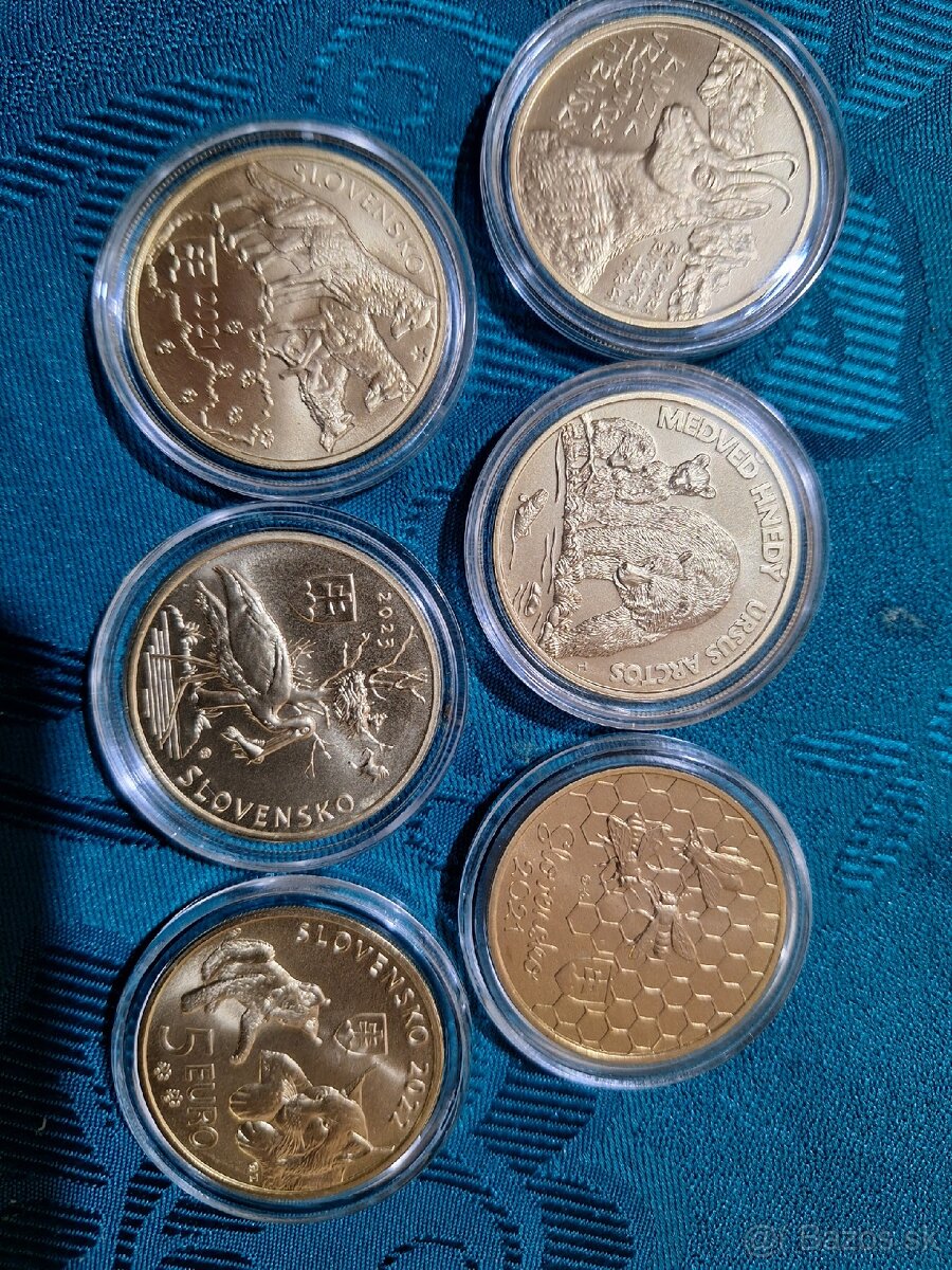 Predám sadu všetkým deväť 5-eurových mincí za 60 eur