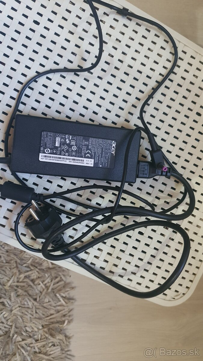 Adaptér pre notebook Acer 19V(7.1A)