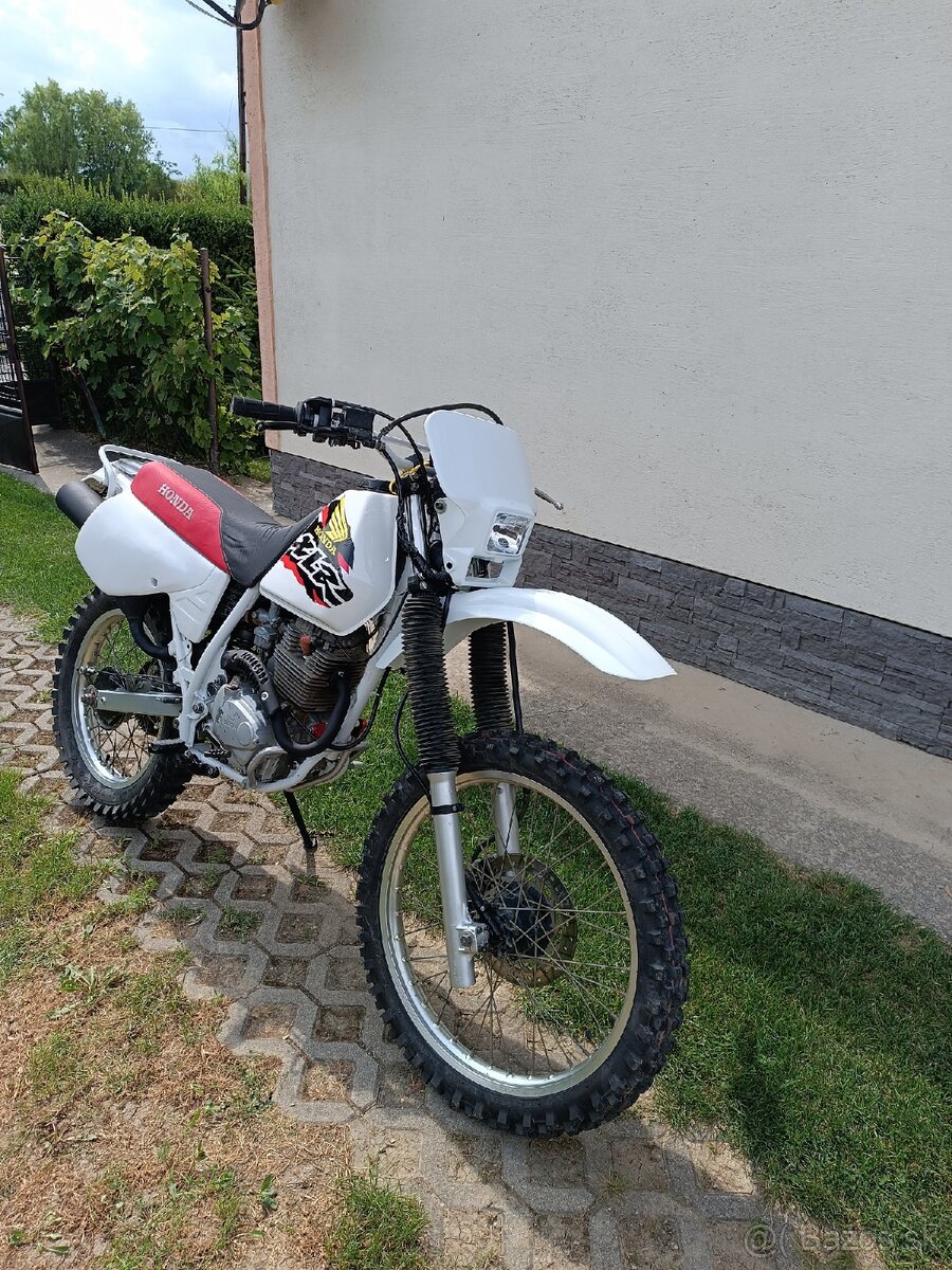 Honda XLR125R