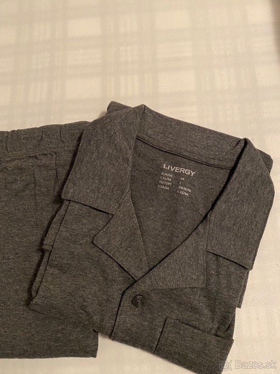 Predám nové pánske pyžamo.