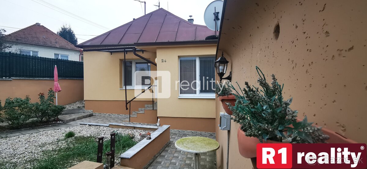 Rodinný dom 2+K / Banka pri Piešťanoch