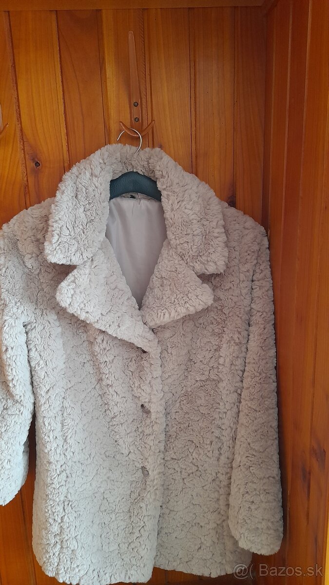 Dámsky kabát M