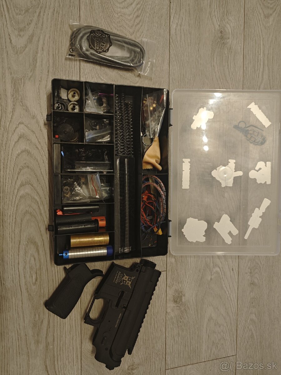 Náhradné diely a drobnosti