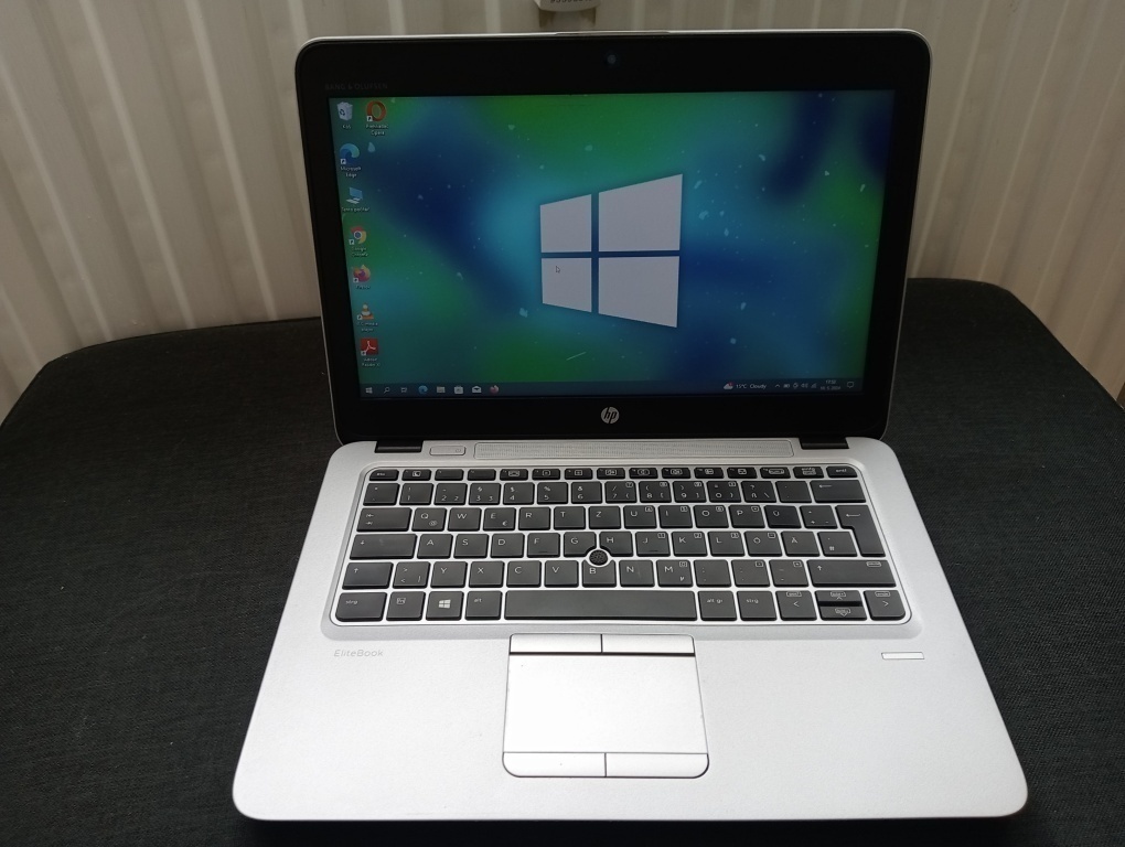 HP elitebook 725 G4 ,AMD A10 quad core ,8gb ram ,256gb ssd