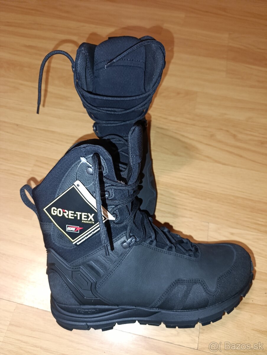 GORE- Tex.  26,5 (42)