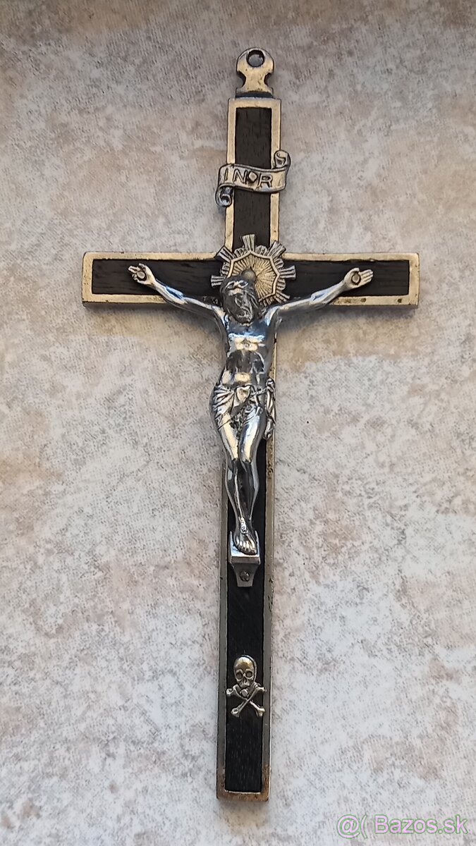 Starožitný sakrálny krížik