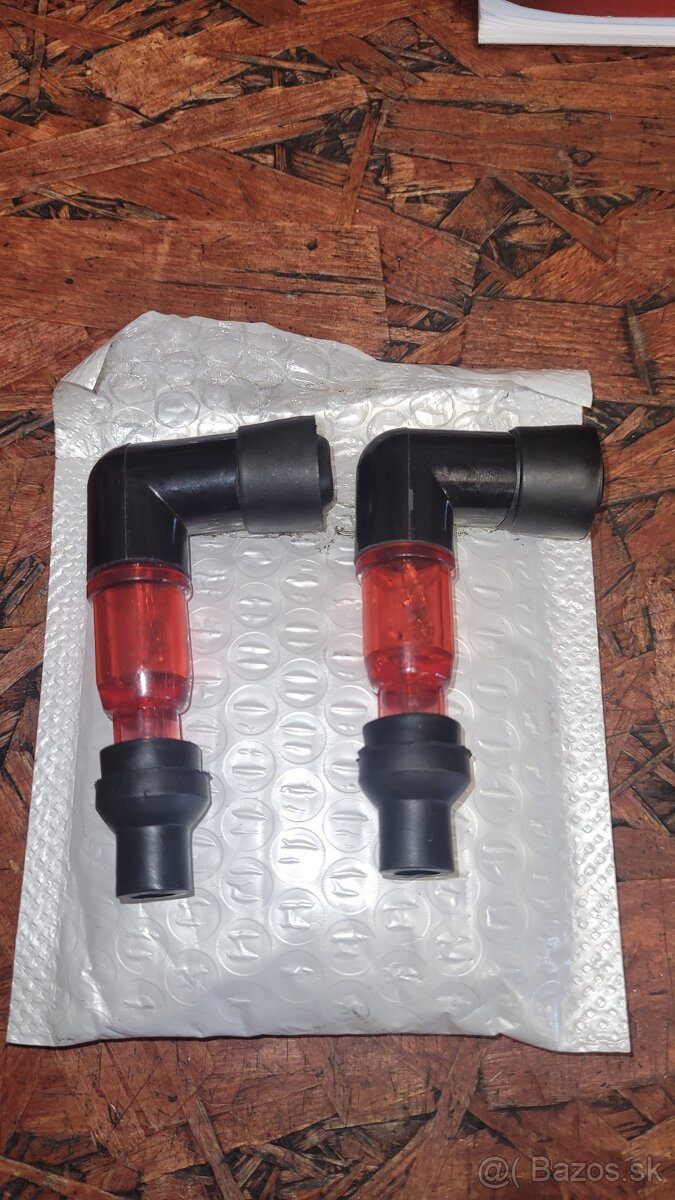 Fajky na zapaľovacie sviečky.