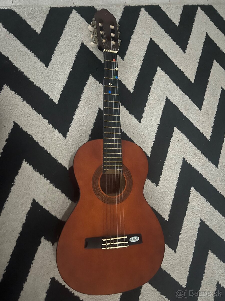Akusticka gitara