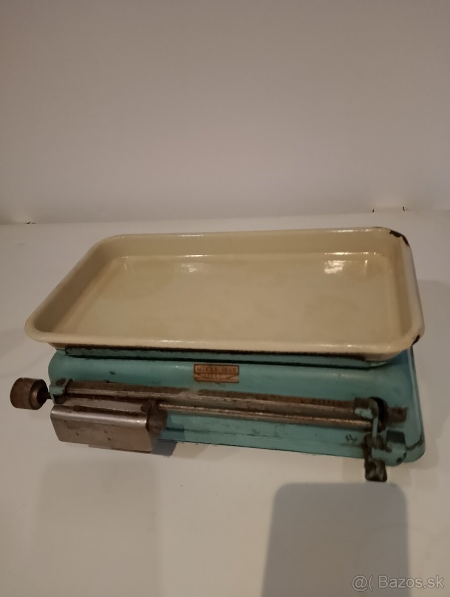 Retro vaha