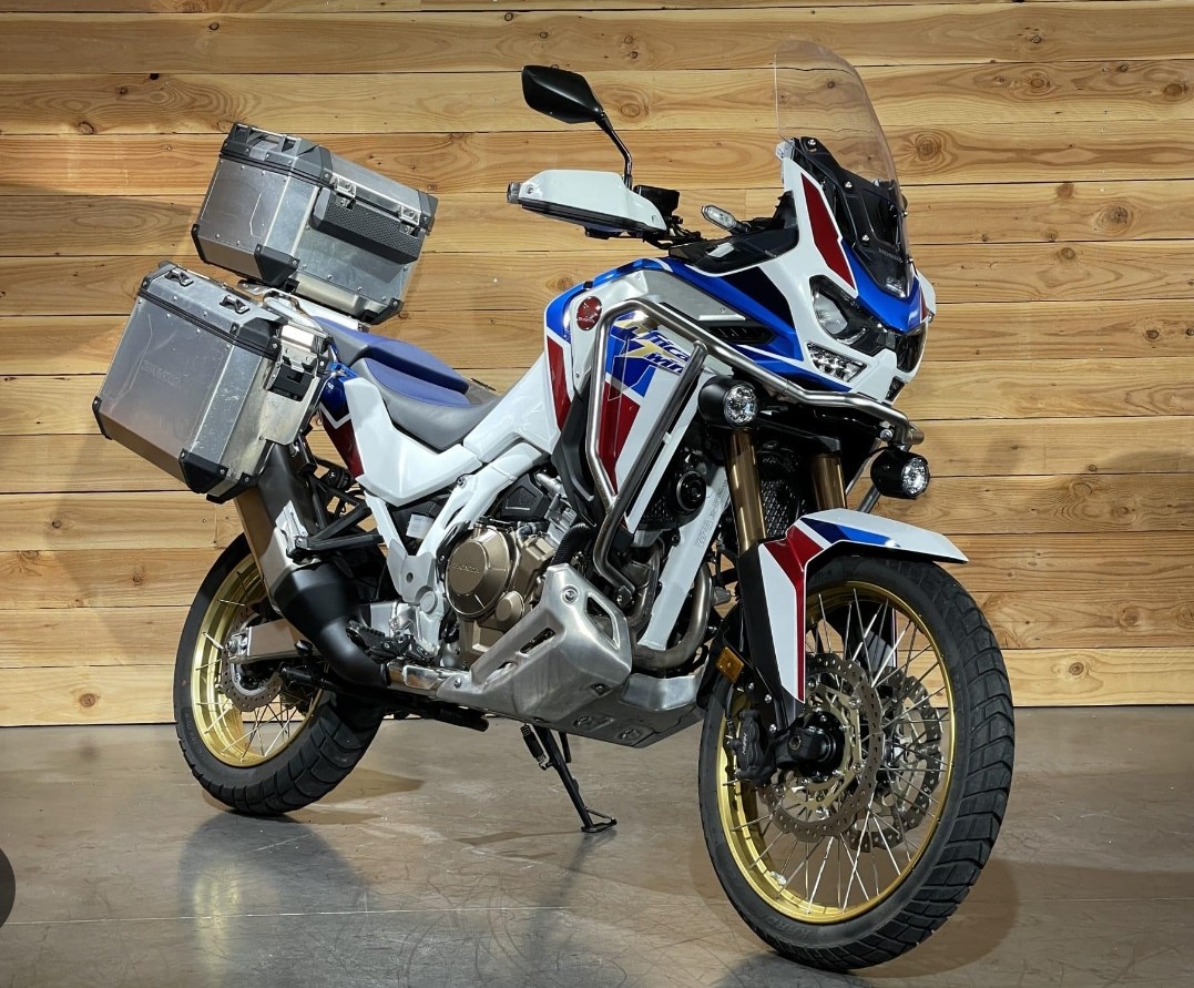 Honda Africa Twin 1100 dtc ful výbava  honda
