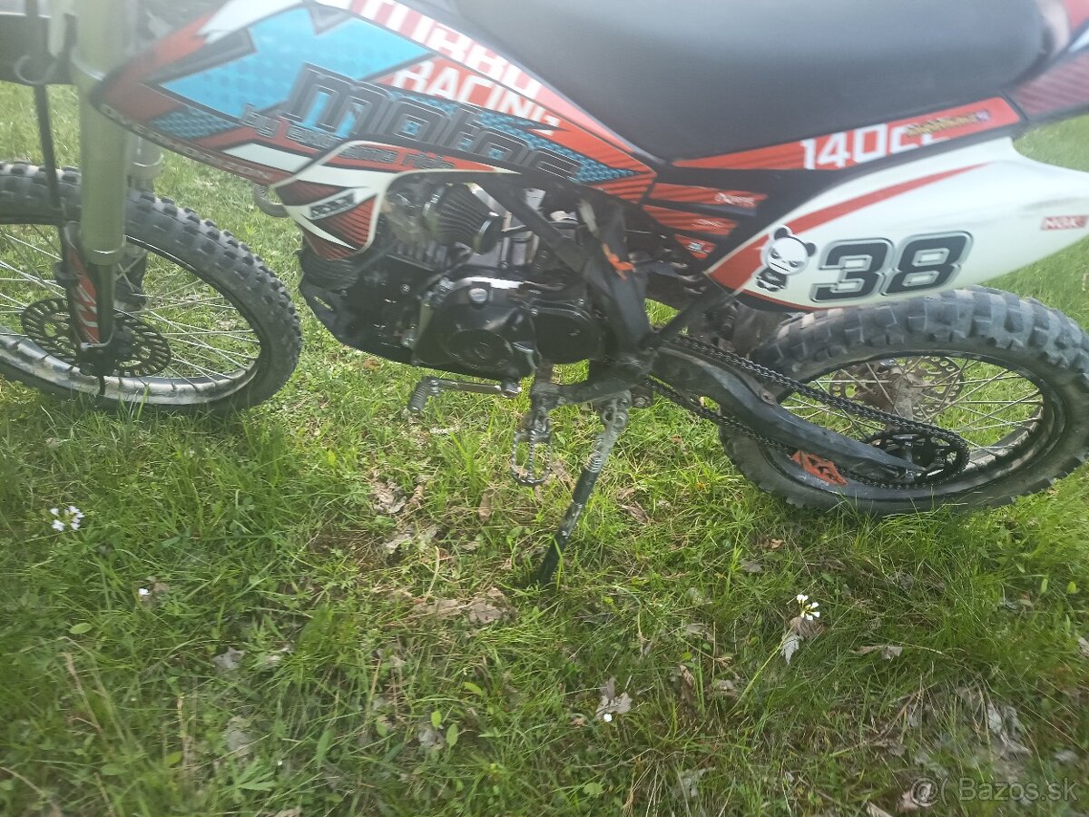 Pit bike xmotos 140