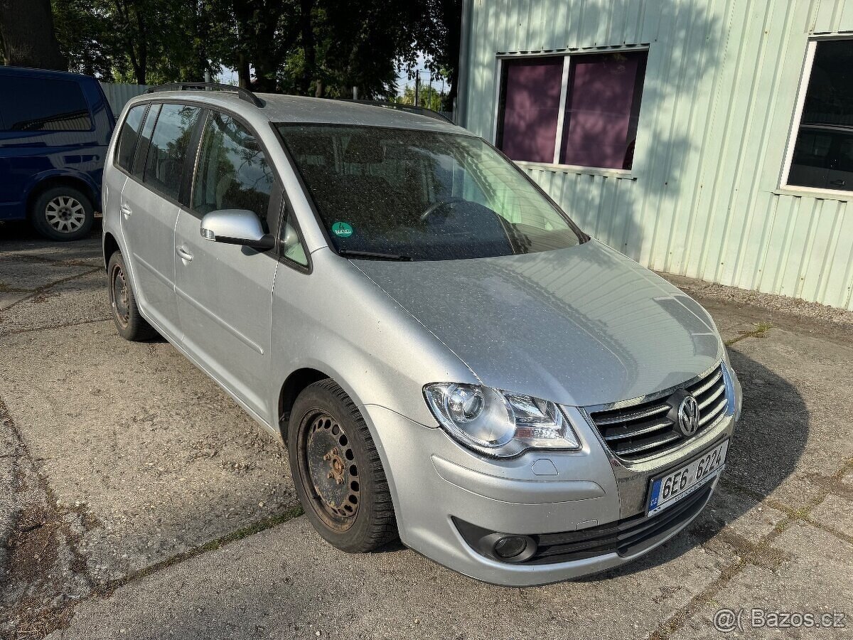 VW TOURAN 2,0 TDI 103 KW, ROK 2008, NAJ 257TKM ,DIGIKLIMA,D