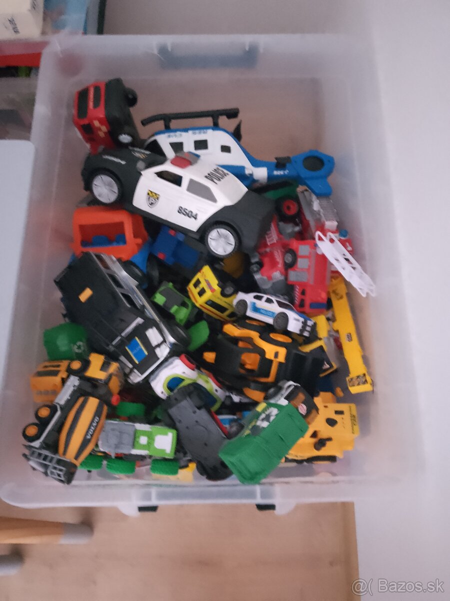 Box hračiek