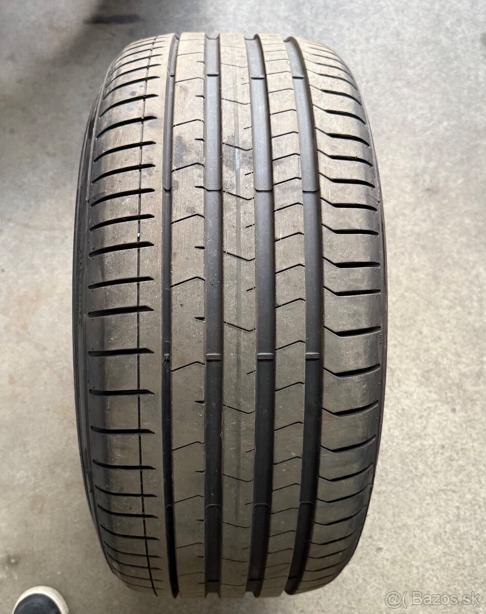 1KS 255/30 R20 Pirelli P Zero