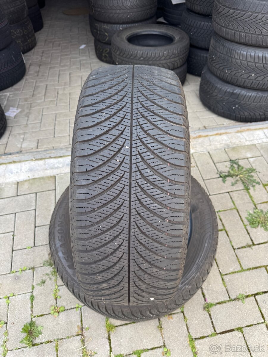 235/55R17 Goodyear