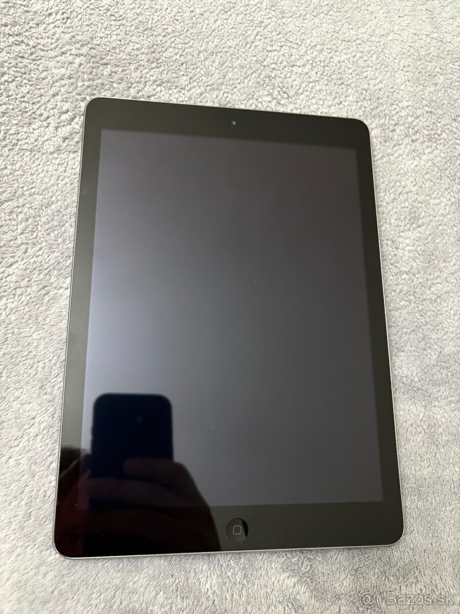 Predám Apple iPad Air 16GB Wifi model A1474