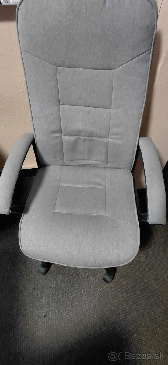 Kancelárska stolička