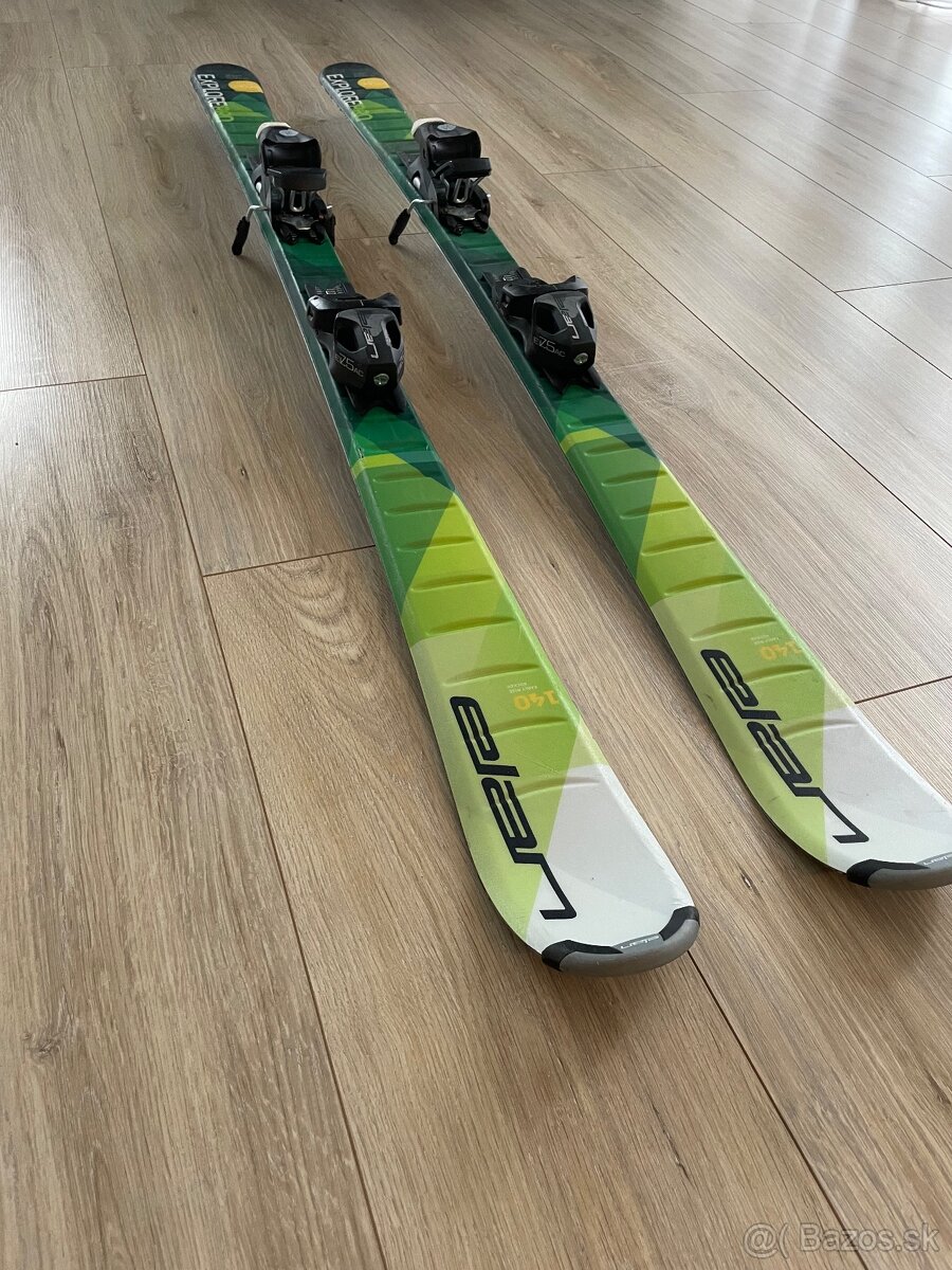 Predám juniorské lyže 150cm