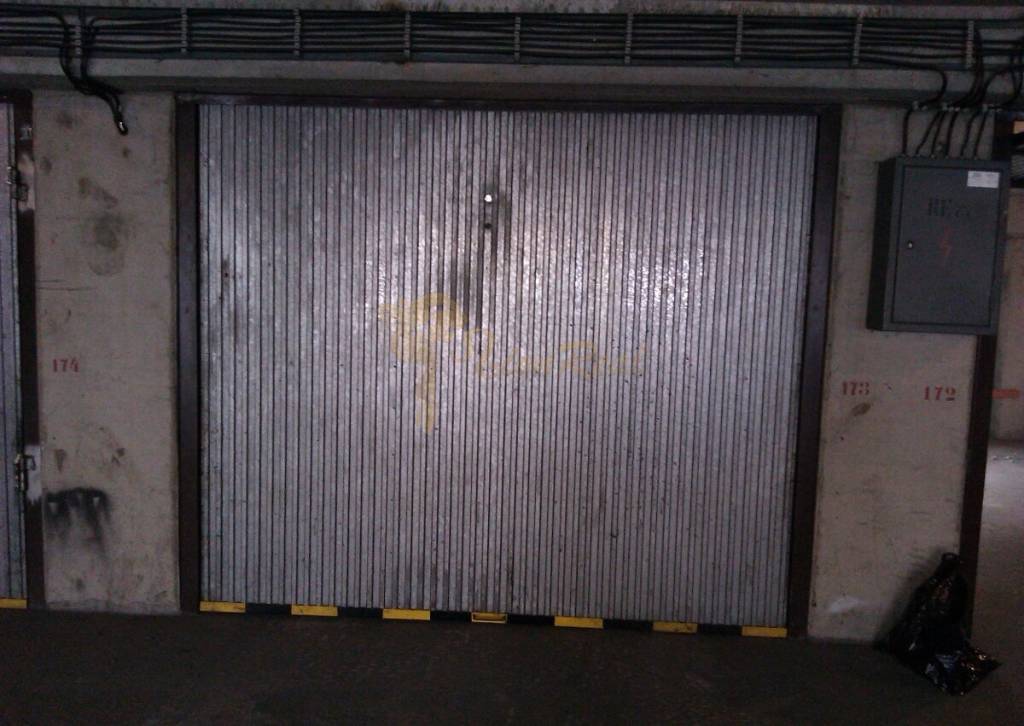 garáž, ul. Dvojkrížna, Vrakuňa