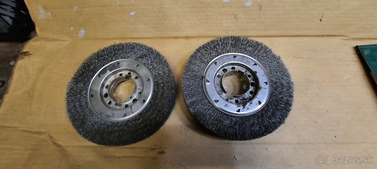 Droteny brusny kotuc