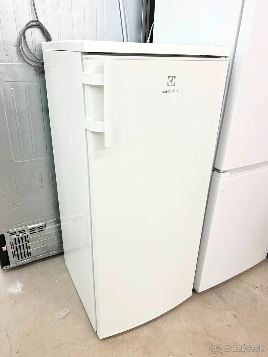 Predám chladničku Electrolux 125cm