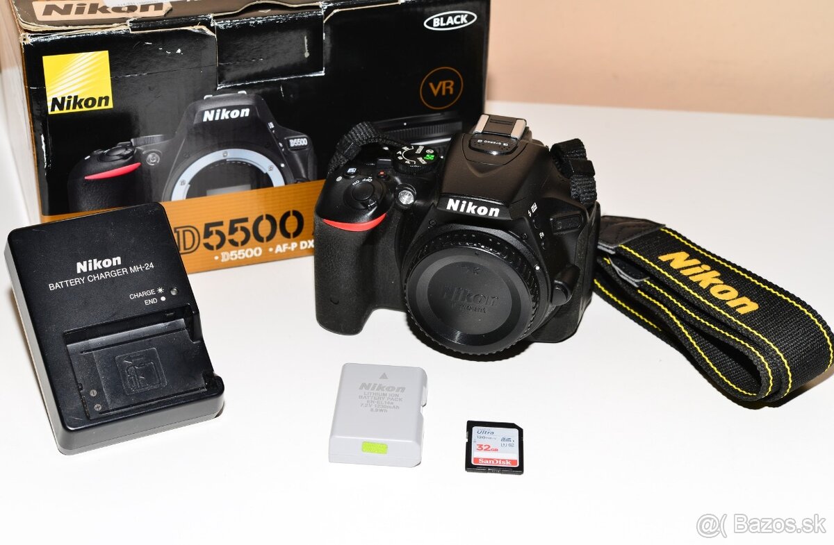 Nikon D5500 + příslušenství ( 10xxx exp.)