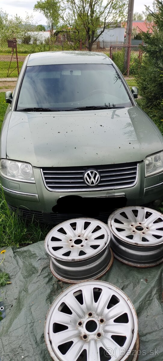 Rozpredám Passat B5.5 na ND