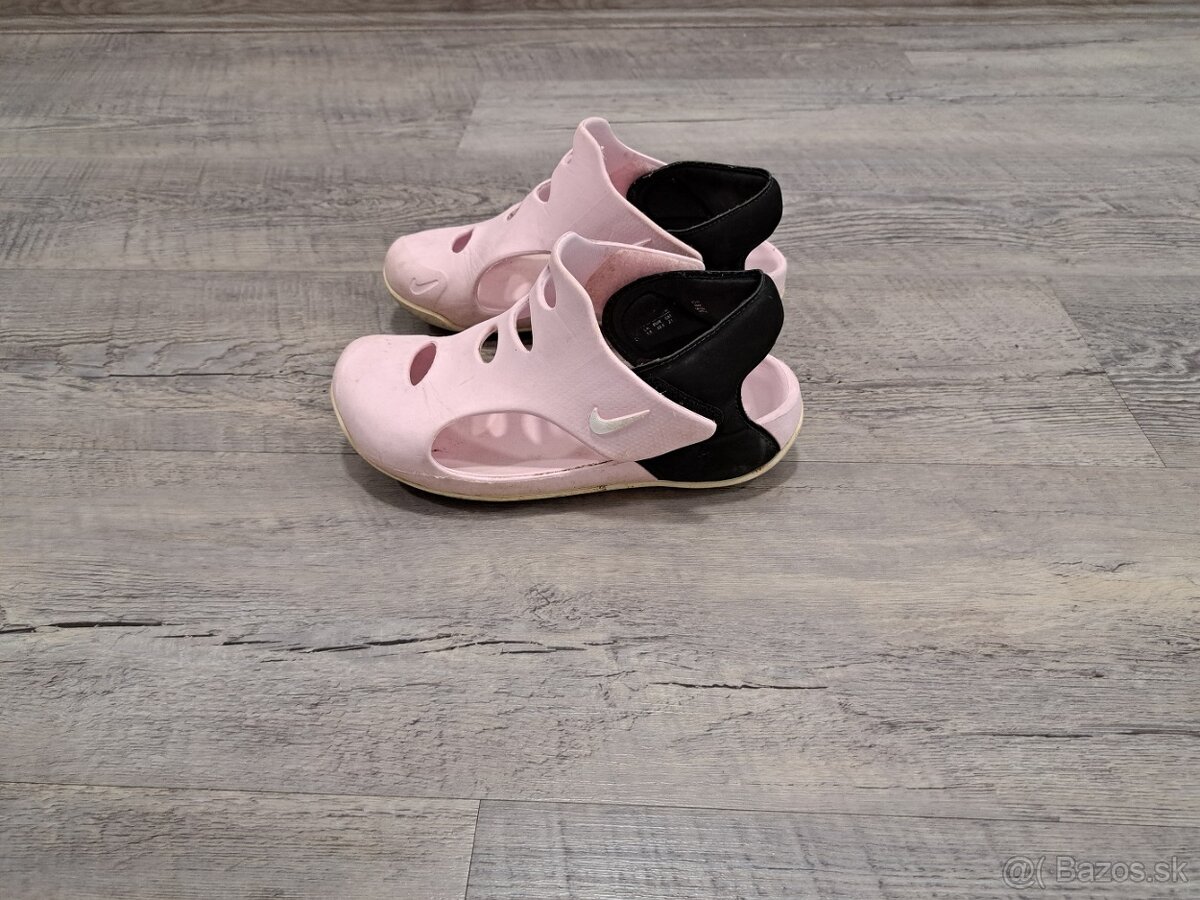 Detské sandálky / crocsy NIKE