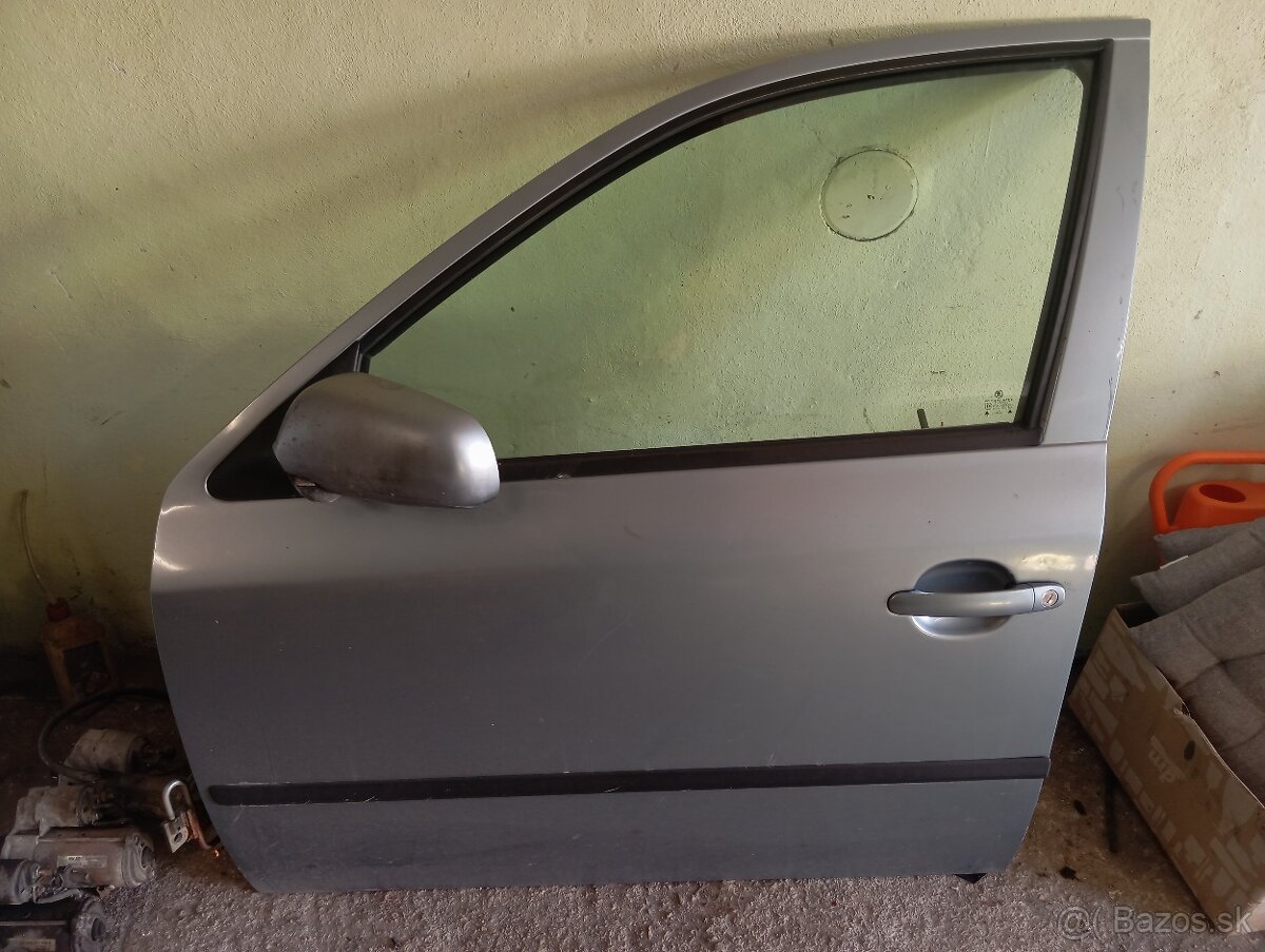 Ľavé predne dvere Octavia1