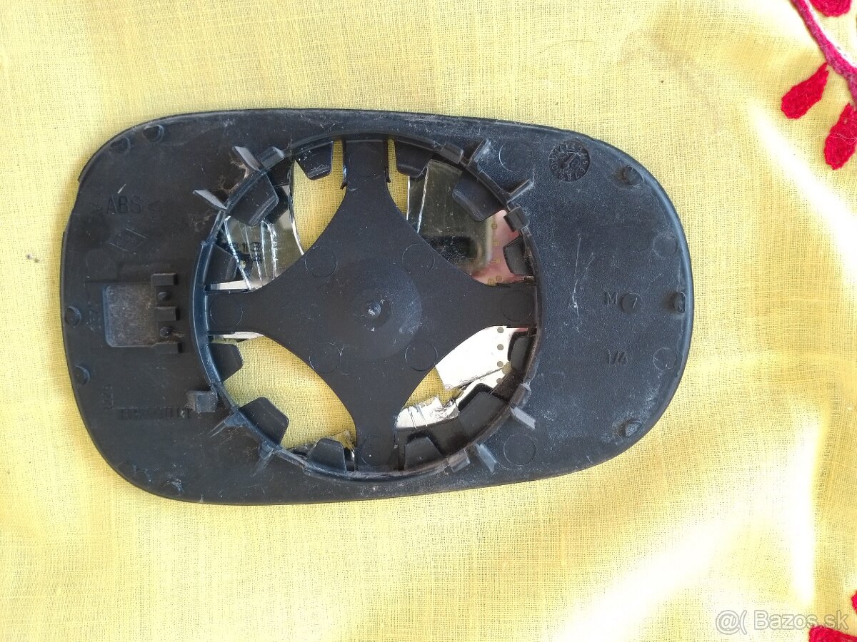 Kúpim spätné zrkadlo Renault Thalia 2005