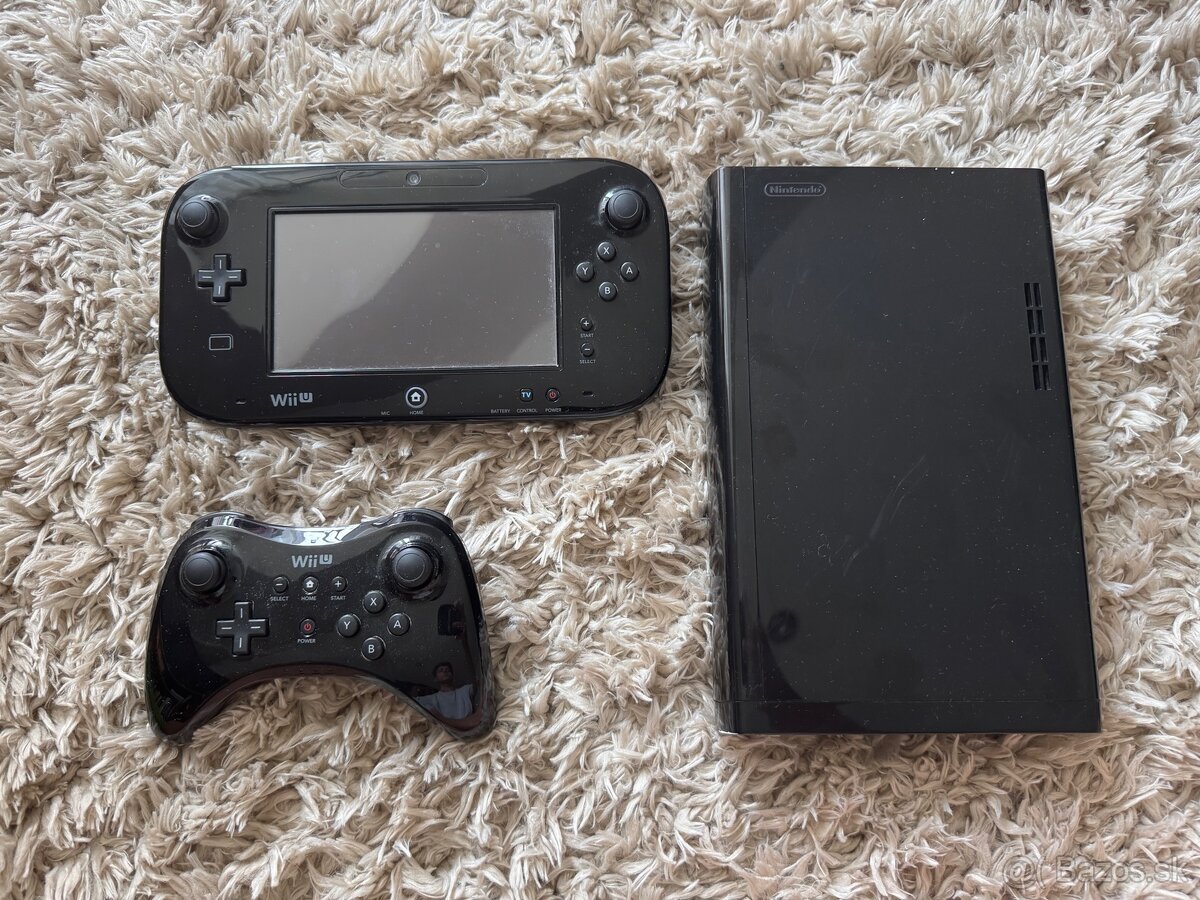 Nintendo Wii U + Pro Controller + Hry
