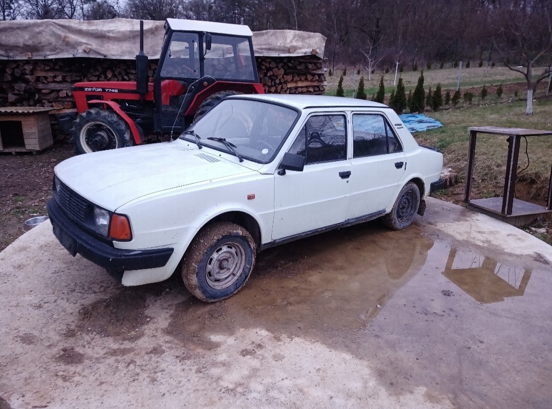 Škoda 120