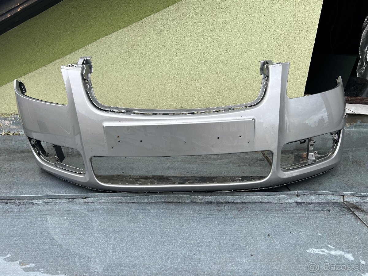 Skoda Roomster predný naraznik