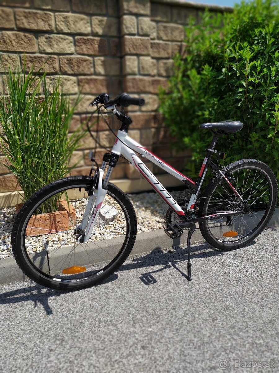 Dámsky/dievčenský bicykel 26" CTM