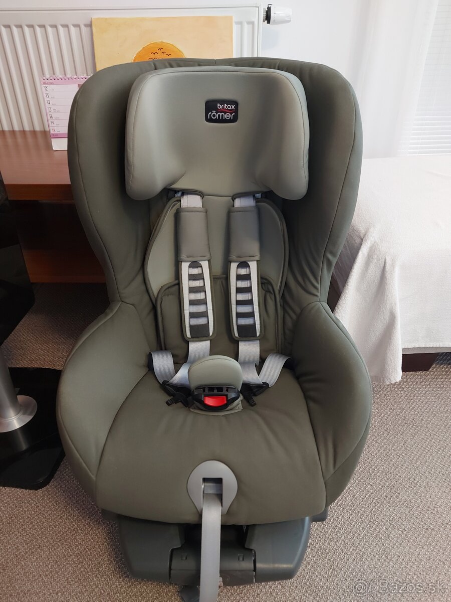 Britax Romer safefix plus 9-18kg