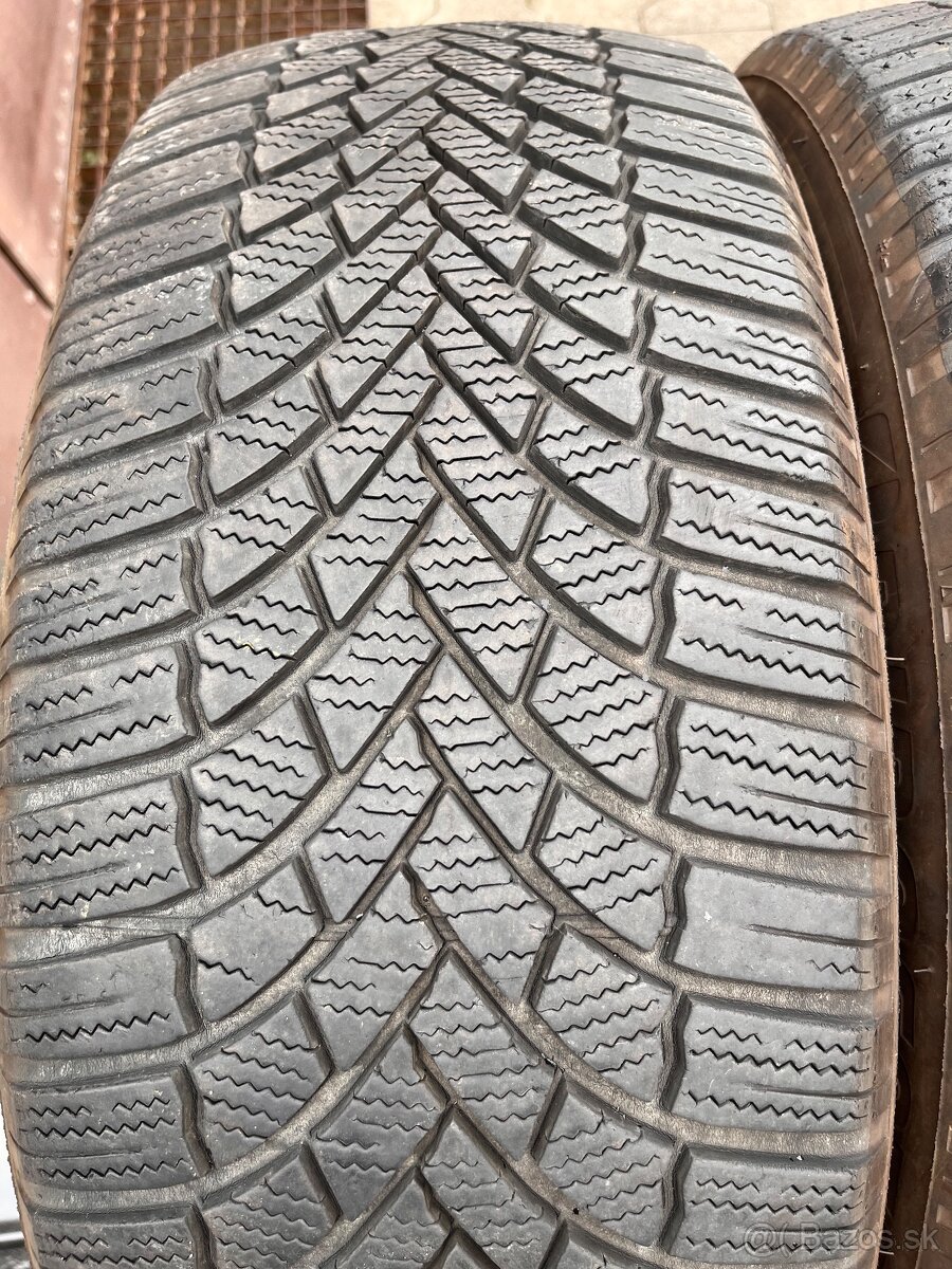 235/55R19 Bridgestone zimne