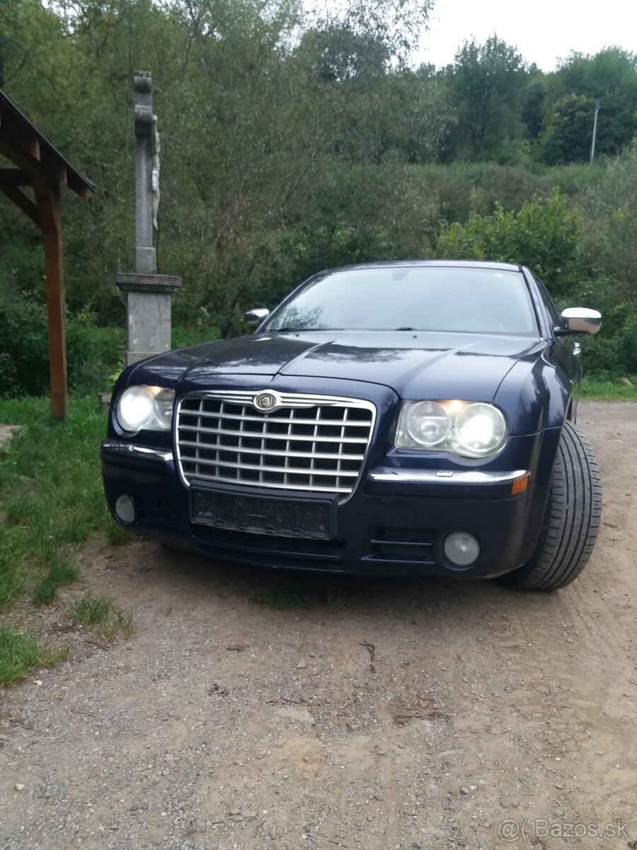 Chrysler 300C Touring 3.0CRD - 1099eur
