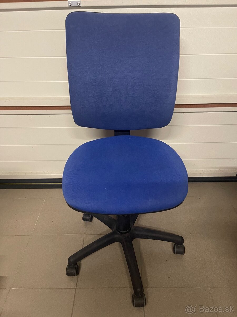 Kancelárska stolička