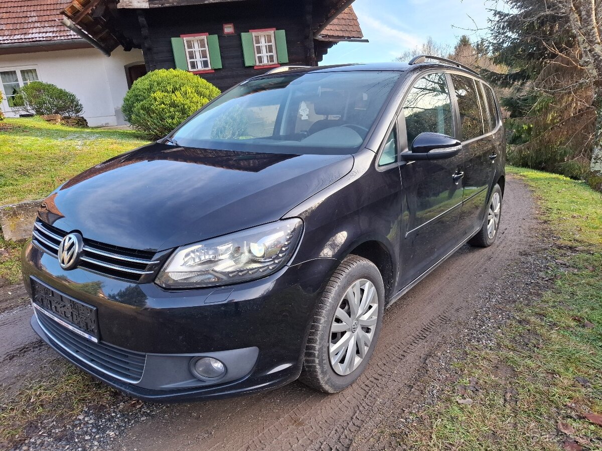 VOLKSWAGEN TOURAN 2,0CR TDI, 103KW,MOD.2015,180000KM
