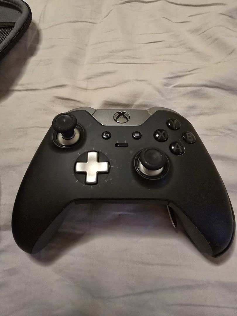 Gamepad - Xbox One Elite Wireless Series 1 (Model 1698)