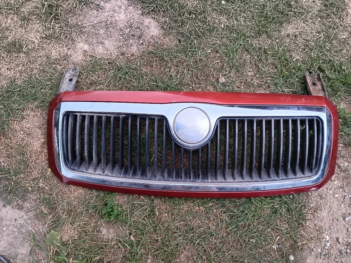 Maska prednej kapoty Škoda fabia 1