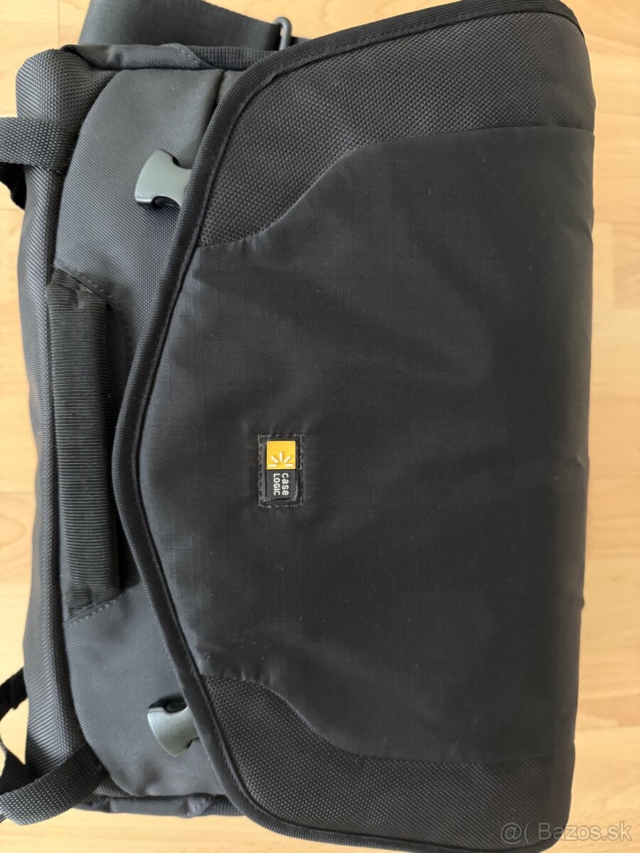 Predám tašku na fotoaparát a príslušenstvo