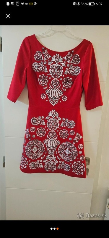 Červené folklór šaty Mileva