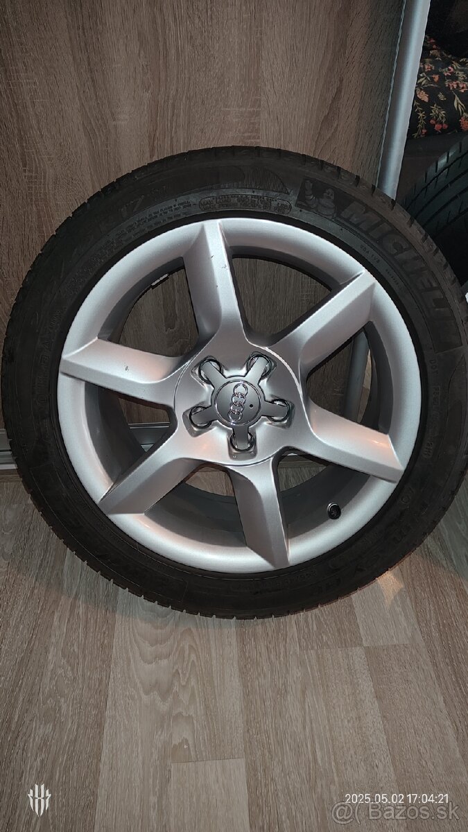 Audi A5 8t0 601 025 D 245/45 R17