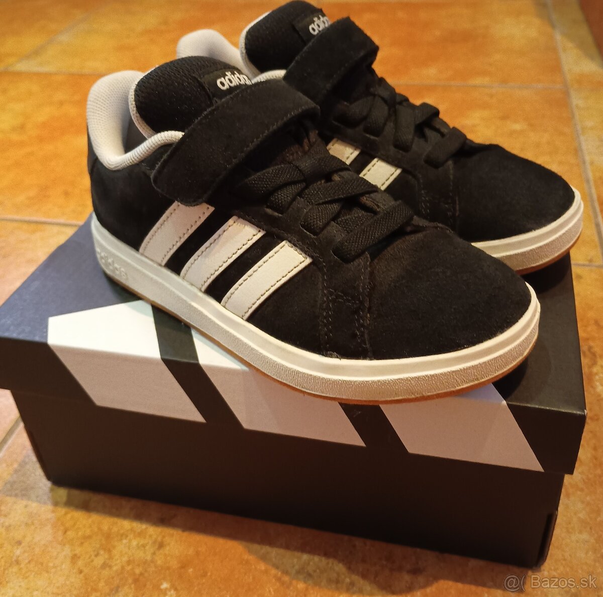 Adidas Grand Court veľk. č.30