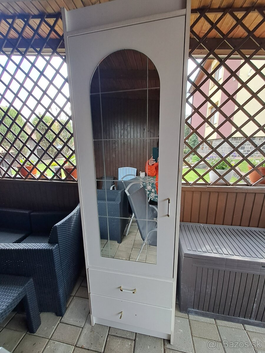 Skriňa