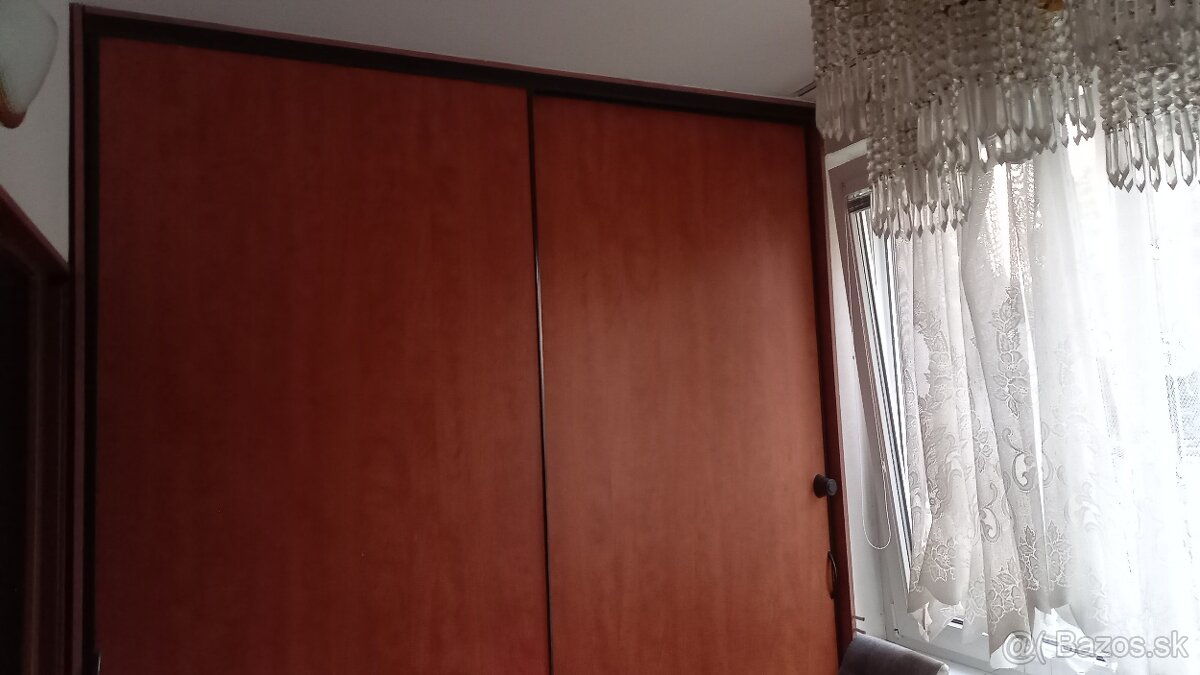 Roldor vstavana skrina