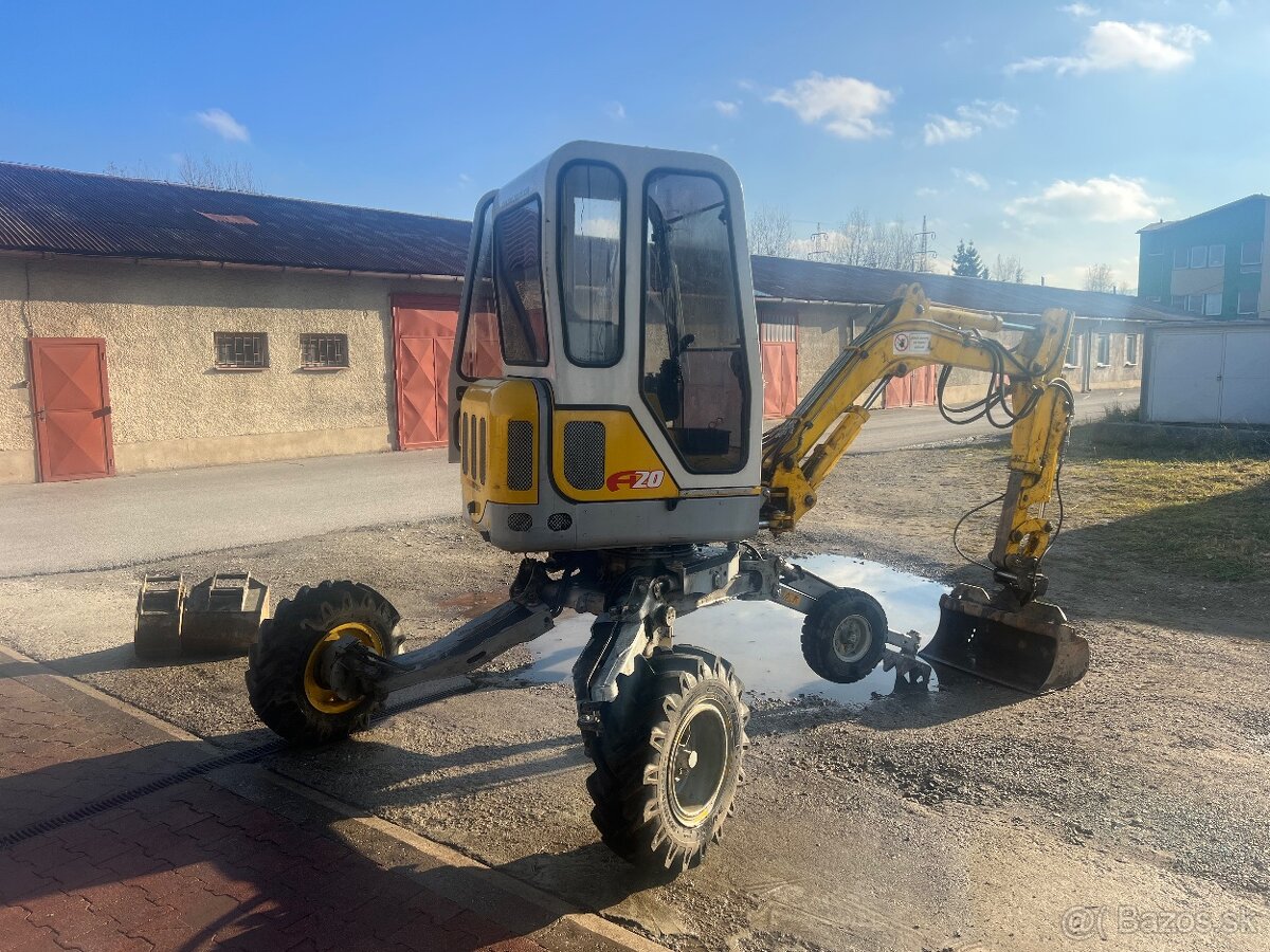 Ponúkam na predaj kráčajúci bager Menzi Muck A20